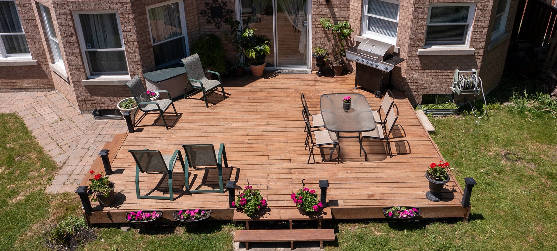bbq setup at backyard deck