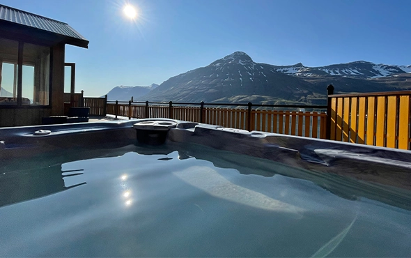 hot tubs and swim gallery image five