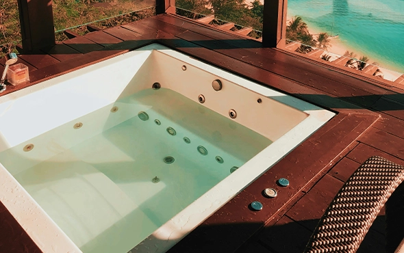 hot tubs and swim gallery image three